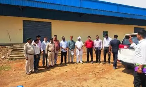 वनोपज संघ अध्यक्ष ने किया वन धन विकास केन्द्र, मार्ट व तेन्दूपत्ता भंडारण कार्यों का निरीक्षण