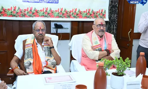 रेशम, खादी और हथकरघा क्षेत्र को नई दिशा: केंद्रीय वस्त्र मंत्री गिरिराज सिंह ने दिए महत्वपूर्ण निर्देश रेशम, खादी और हथकरघा क्षेत्र को नई दिशा: केंद्रीय वस्त्र मंत्री गिरिराज सिंह ने दिए महत्वपूर्ण निर्देश