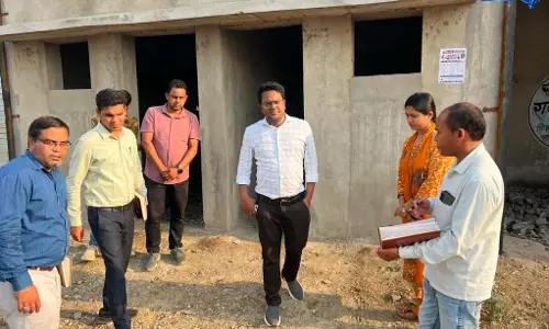 जिला पंचायत CEO नंदनवार ने किया विकास कार्यों का निरीक्षण जिला पंचायत CEO नंदनवार ने किया विकास कार्यों का निरीक्षण