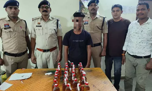 खैरागढ़ में अवैध शराब परिवहन पर कार्रवाई, दो आरोपी गिरफ्तार