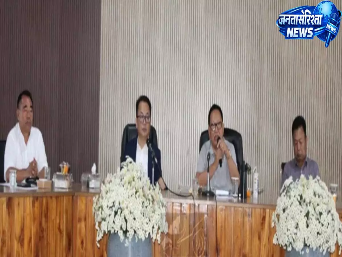 पेरेन DPDB का फैसला: सिंगल-यूज़ प्लास्टिक पर रोक, लागू करने के लिए टास्क फोर्स तैयार पेरेन DPDB का फैसला: सिंगल-यूज़ प्लास्टिक पर रोक, लागू करने के लिए टास्क फोर्स तैयार
