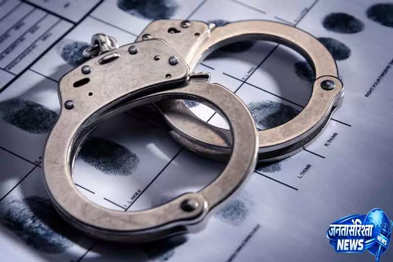 Delhi फर्जी हेलीकॉप्टर बुकिंग वेबसाइट चलाने वाले 3 आरोपी गिरफ्तार Delhi फर्जी हेलीकॉप्टर बुकिंग वेबसाइट चलाने वाले 3 आरोपी गिरफ्तार