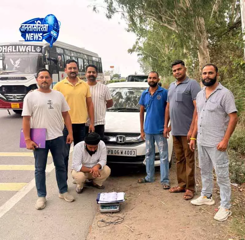 Nurpur में 265 ग्राम हेरोइन के साथ तस्कर गिरफ्तार Nurpur में 265 ग्राम हेरोइन के साथ तस्कर गिरफ्तार