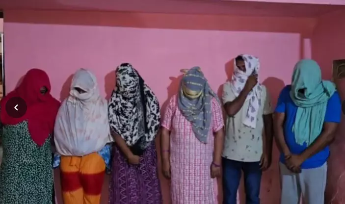 देह व्यापार के खिलाफ बड़ी कार्रवाई, किराये के मकान में चल रहे सेक्स रैकेट का भंडाफोड़ देह व्यापार के खिलाफ बड़ी कार्रवाई, किराये के मकान में चल रहे सेक्स रैकेट का भंडाफोड़