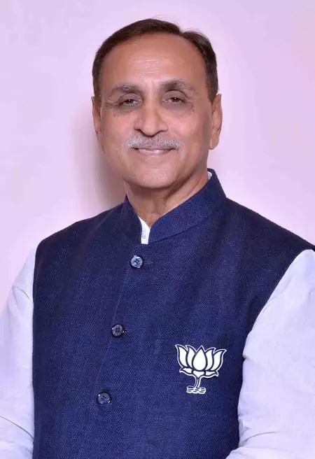 गुजरात के सीएम भूपेंद्र पटेल ने विजय रूपाणी को दी श्रद्धांजलि, उनके नेतृत्व को यादगार बताया गुजरात के सीएम भूपेंद्र पटेल ने विजय रूपाणी को दी श्रद्धांजलि, उनके नेतृत्व को यादगार बताया