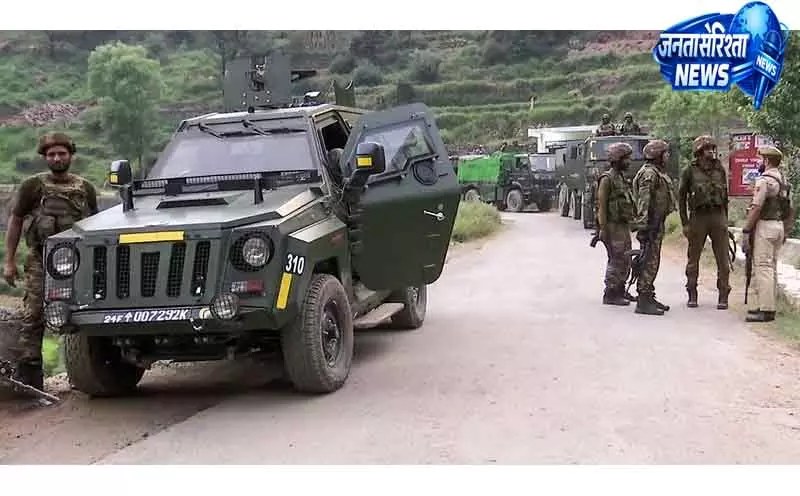 Rajouri में एंटी-टेरर ऑपरेशन 20वें दिन भी जारी Rajouri में एंटी-टेरर ऑपरेशन 20वें दिन भी जारी