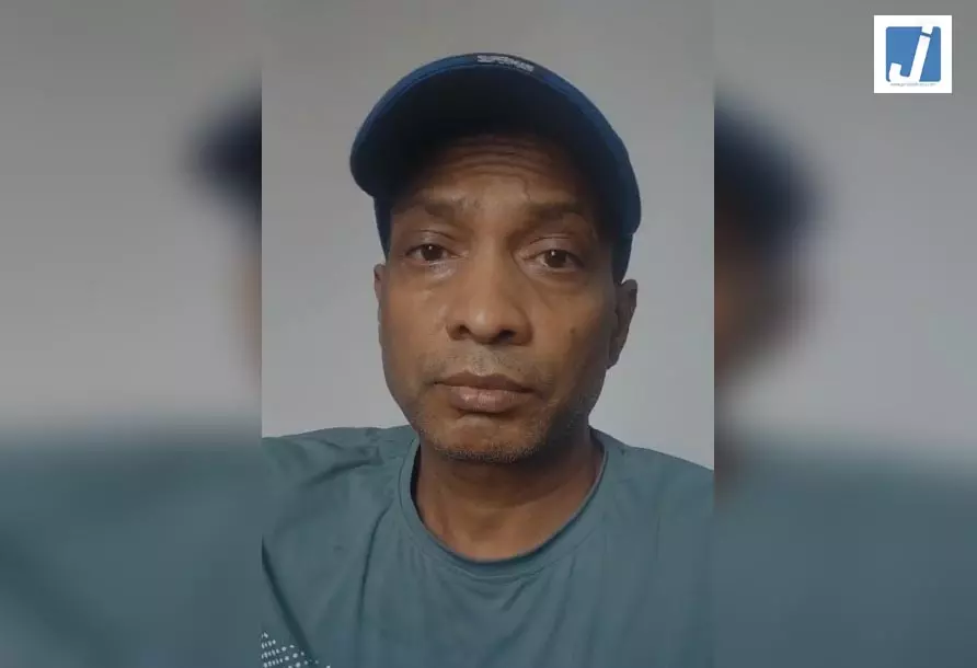 सुनील पाल ने स्टैंडअप कॉमेडी के गिरते स्तर पर जताया दुख, सरकार से की सख्त कानून बनाने की मांग सुनील पाल ने स्टैंडअप कॉमेडी के गिरते स्तर पर जताया दुख, सरकार से की सख्त कानून बनाने की मांग