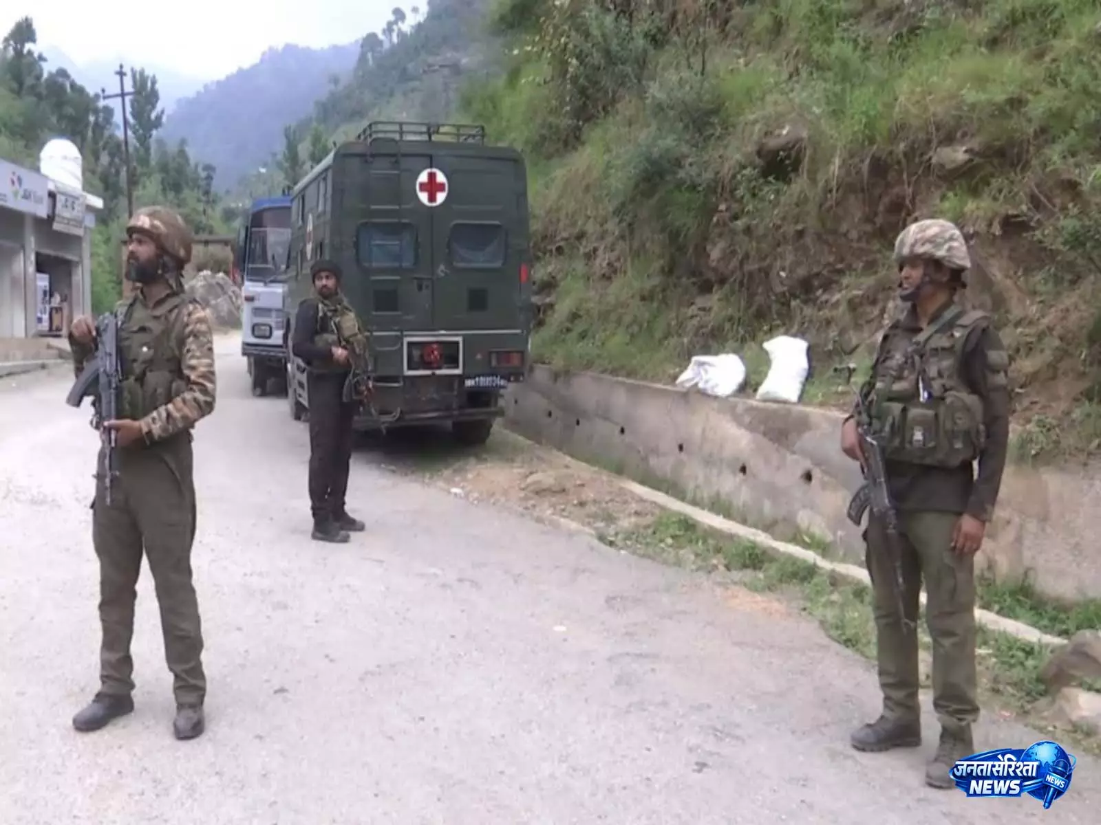 J-K: ऑपरेशन शेरावाली का 21वां दिन, सुरक्षा बल का राजौरी में तलाशी अभियान जारी J-K: ऑपरेशन शेरावाली का 21वां दिन, सुरक्षा बल का राजौरी में तलाशी अभियान जारी