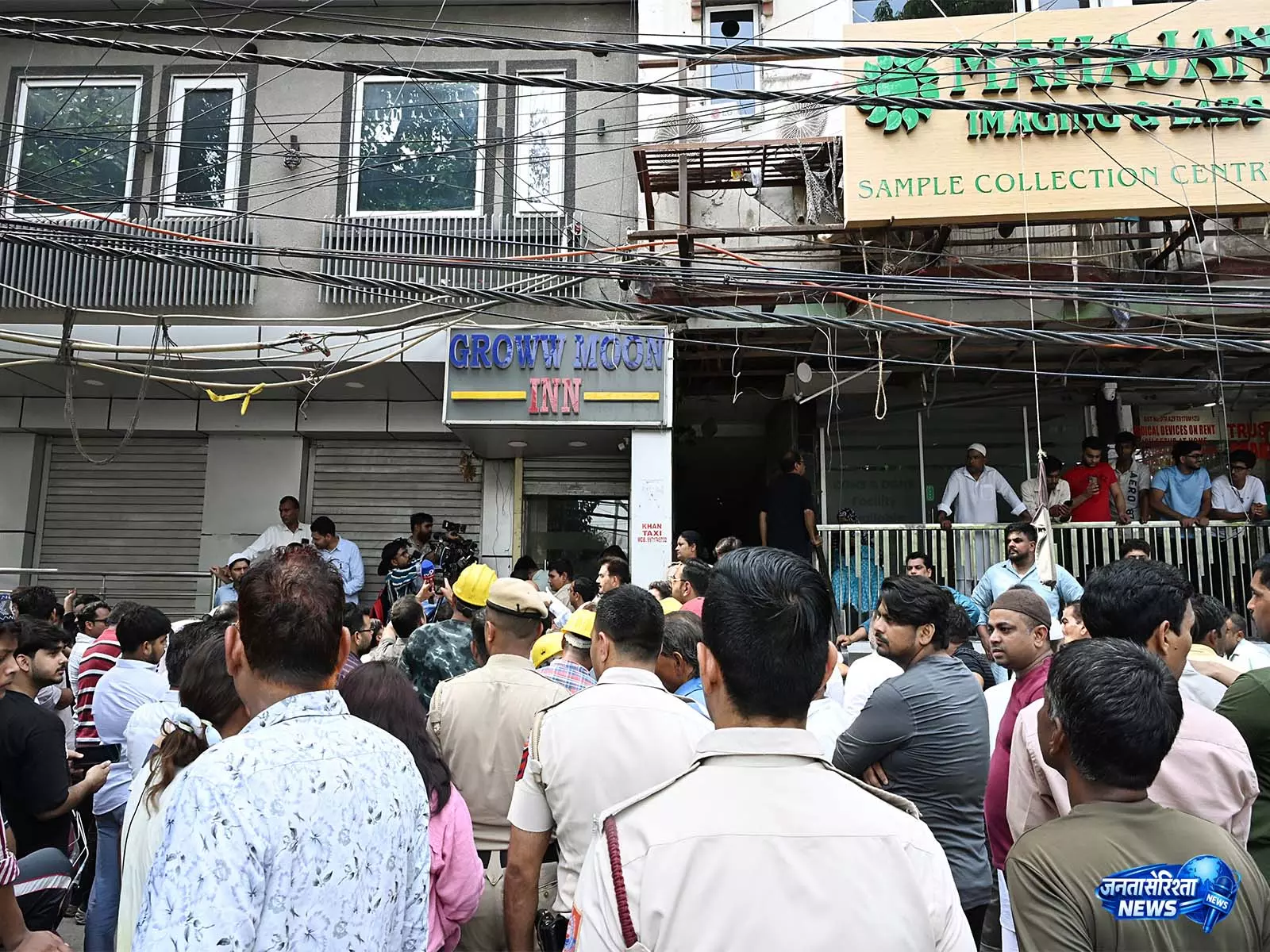 मालवीय नगर अग्निकांड से पहले MCD ने स्वास्थ्य निरीक्षक प्रिंस मान को हटाया मालवीय नगर अग्निकांड से पहले MCD ने स्वास्थ्य निरीक्षक प्रिंस मान को हटाया