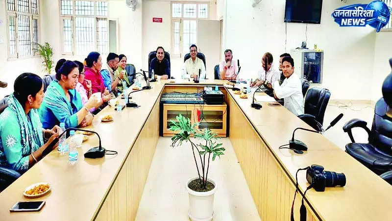 बंजार में अध्यक्ष-उपाध्यक्ष का टला चुनाव बंजार में अध्यक्ष-उपाध्यक्ष का टला चुनाव