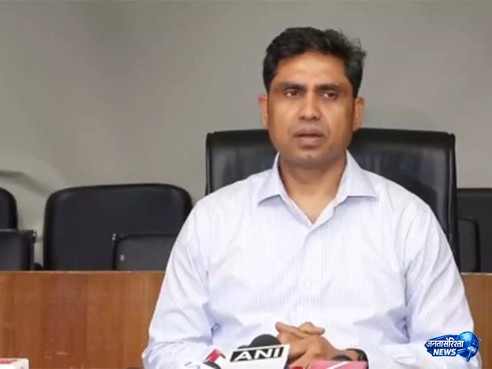 एयर इंडिया की टीम ने AI 171 विमान हादसे की पहली बरसी पर दो मिनट का मौन रखा एयर इंडिया की टीम ने AI 171 विमान हादसे की पहली बरसी पर दो मिनट का मौन रखा