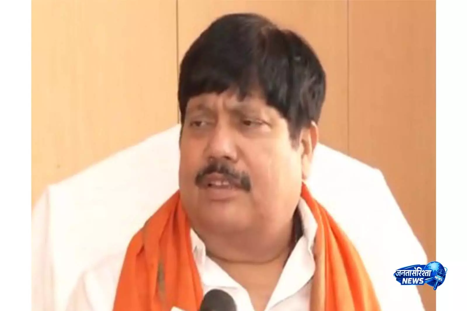 कल्याण बनर्जी के अल्टीमेटम पर अर्जुन सिंह का तंज, बोले- BJP उन्हें गंभीरता से नहीं लेती कल्याण बनर्जी के अल्टीमेटम पर अर्जुन सिंह का तंज, बोले- BJP उन्हें गंभीरता से नहीं लेती