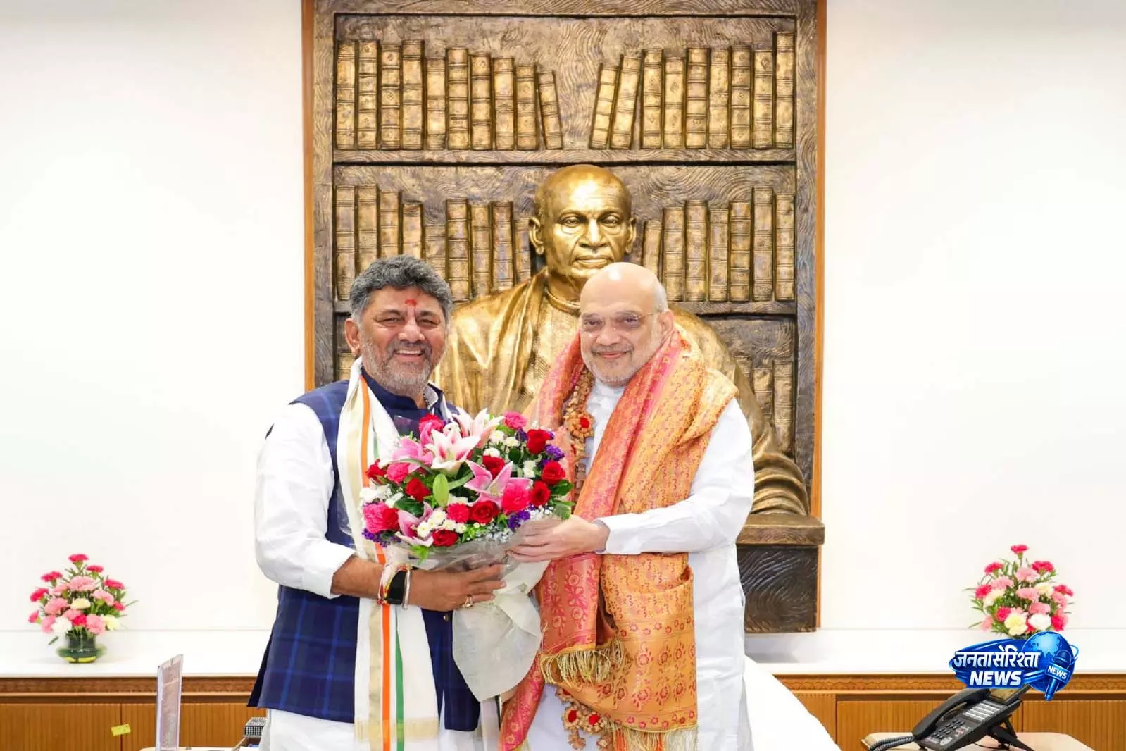 कर्नाटक में कानून-व्यवस्था मजबूत करने के प्रस्ताव पर DK शिवकुमार ने अमित शाह से की मुलाकात कर्नाटक में कानून-व्यवस्था मजबूत करने के प्रस्ताव पर DK शिवकुमार ने अमित शाह से की मुलाकात