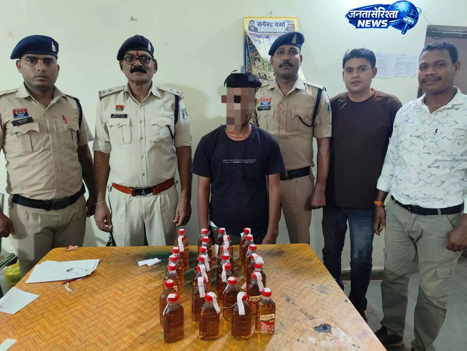 खैरागढ़ में अवैध शराब परिवहन पर कार्रवाई, दो आरोपी गिरफ्तार खैरागढ़ में अवैध शराब परिवहन पर कार्रवाई, दो आरोपी गिरफ्तार