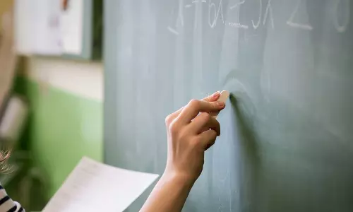 Haryana: रोहतक के टीचर का सस्पेंशन 3 दिन में रद्द Haryana: रोहतक के टीचर का सस्पेंशन 3 दिन में रद्द
