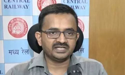 मानसून से पहले सेंट्रल रेलवे की बड़ी तैयारी, 117 जलभराव पॉइंट चिन्हित : सीपीआरओ स्वप्निल नीला मानसून से पहले सेंट्रल रेलवे की बड़ी तैयारी, 117 जलभराव पॉइंट चिन्हित : सीपीआरओ स्वप्निल नीला