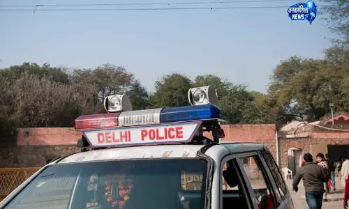 Delhi पुलिस की बड़ी कार्रवाई, हथियार रैकेट पकड़ा