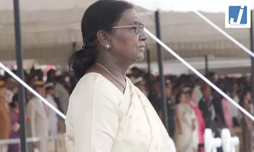 राष्ट्रपति द्रौपदी मुर्मु ने किया IMA की पासिंग आउट परेड का निरीक्षण, महिलाओं के लिए ऐतिहासिक दिन राष्ट्रपति द्रौपदी मुर्मु ने किया IMA की पासिंग आउट परेड का निरीक्षण, महिलाओं के लिए ऐतिहासिक दिन