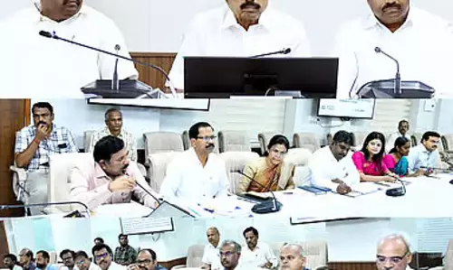 Tamil Nadu : रेवेन्यू विभाग ने पट्टा ट्रांसफर प्रक्रिया को तेज करने के दिए निर्देश Tamil Nadu : रेवेन्यू विभाग ने पट्टा ट्रांसफर प्रक्रिया को तेज करने के दिए निर्देश