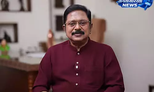 T.T.V. दिनाकरन ने किसानों के फसल ऋण माफ़ी की मांग दोहराई