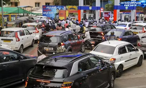 Delhi : ईंधन खरीद पर केंद्र की नई पाबंदी