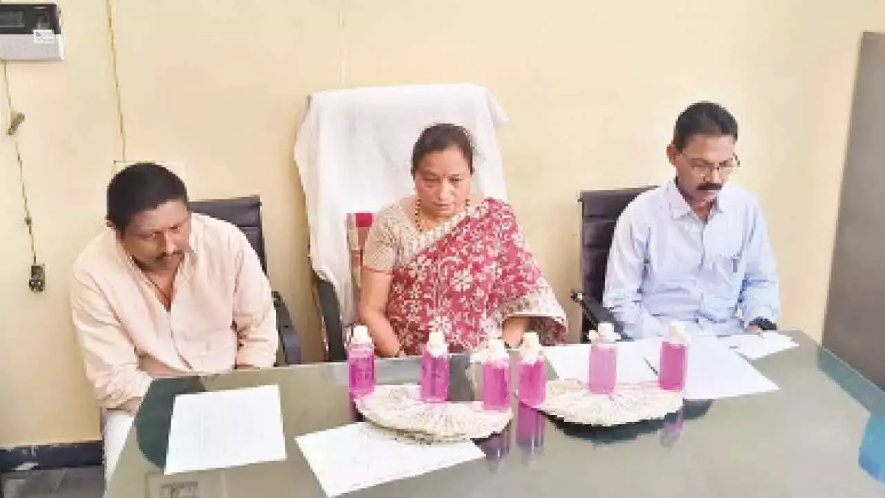 MPO रिश्वत लेते हुए रंगे हाथों पकड़ा गया MPO रिश्वत लेते हुए रंगे हाथों पकड़ा गया