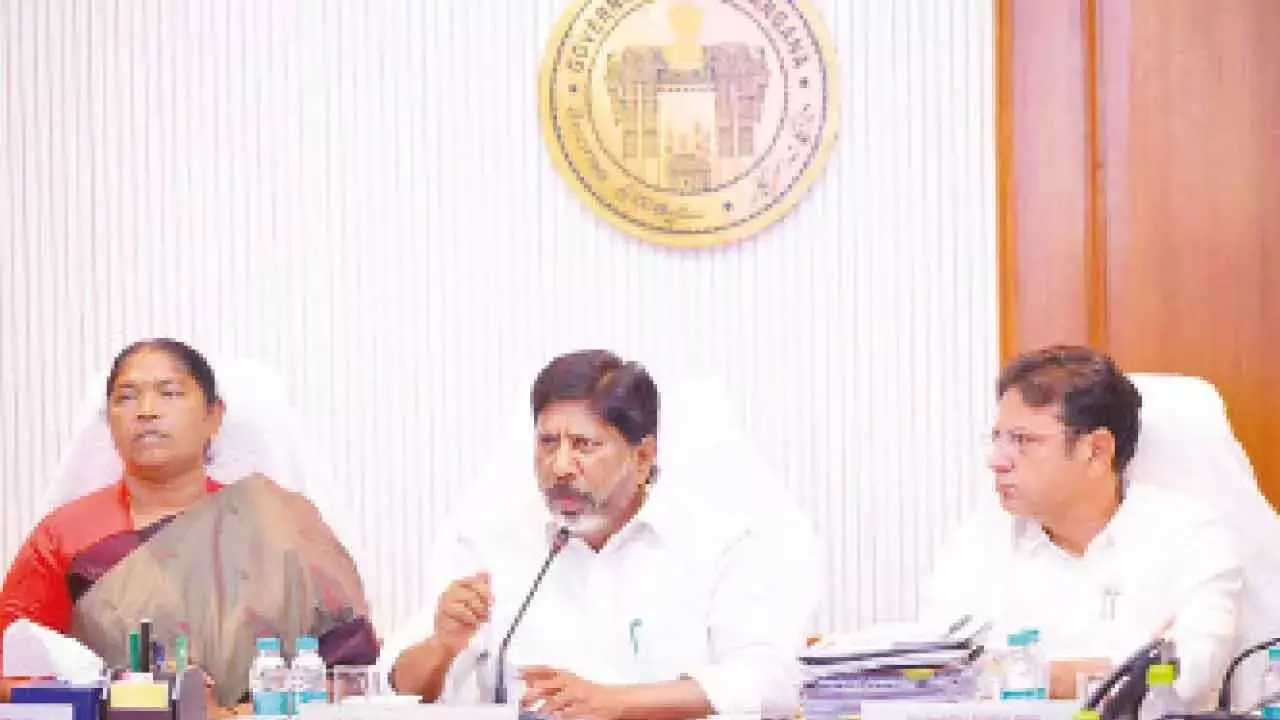 Telangana: भट्टी ने सिंगरेनी मेडिकल बोर्ड का काम तुरंत फिर से शुरू करने का आदेश दिया