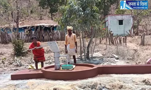 पानी की समस्या से मिली राहत, बैगा बसाहट कोहकाझोरी में स्थापित हुआ नया हैंडपंप