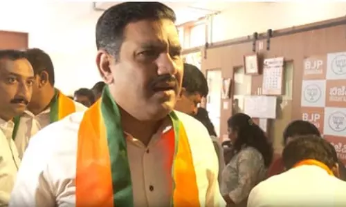 कर्नाटक भाजपा ने लोकायुक्त छापे के बाद अन्न भाग्य योजना में हेरफेर का लगाया आरोप कर्नाटक भाजपा ने लोकायुक्त छापे के बाद अन्न भाग्य योजना में हेरफेर का लगाया आरोप