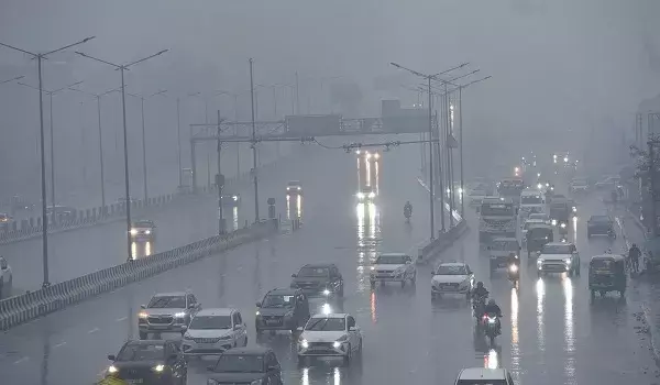 Jaipur: मौसम ने ली करवट, राजस्थान के 23 जिलों में आंधी-बारिश और ओलावृष्टि Jaipur: मौसम ने ली करवट, राजस्थान के 23 जिलों में आंधी-बारिश और ओलावृष्टि
