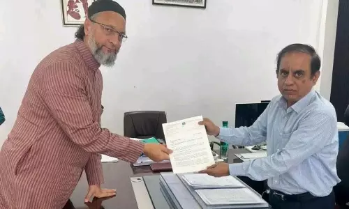 Asaduddin Owaisi ने तेलंगाना में वोटर लिस्ट में सुधार की प्रक्रिया पर चिंता जताई