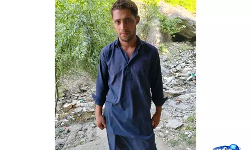 कुपवाड़ा में LoC के पास पाकिस्तानी नागरिक पकड़ा गया, जांच जारी कुपवाड़ा में LoC के पास पाकिस्तानी नागरिक पकड़ा गया, जांच जारी