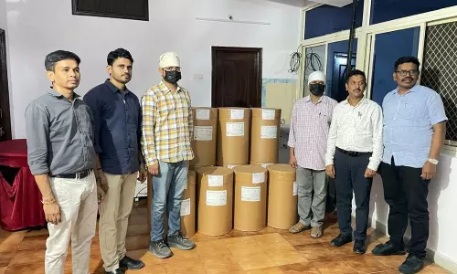 Telangana DCA ने लेबल छेड़छाड़ रैकेट का भंडाफोड़ किया Telangana DCA ने लेबल छेड़छाड़ रैकेट का भंडाफोड़ किया