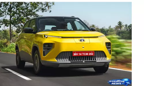 पेट्रोल-डीजल महंगे, इस इलेक्ट्रिक कार पर मिले ₹2.85 लाख तक की छूट पेट्रोल-डीजल महंगे, इस इलेक्ट्रिक कार पर मिले ₹2.85 लाख तक की छूट