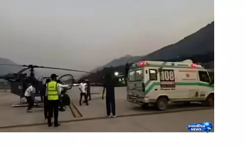 हॉलीवुड सिनेमैटोग्राफर रिचमंड का IAF ने किया रेस्क्यू हॉलीवुड सिनेमैटोग्राफर रिचमंड का IAF ने किया रेस्क्यू