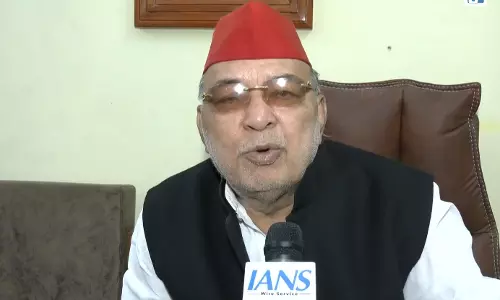 सहारनपुर में ATS की गिरफ्तारी पर सियासी बयानबाजी तेज सहारनपुर में ATS की गिरफ्तारी पर सियासी बयानबाजी तेज