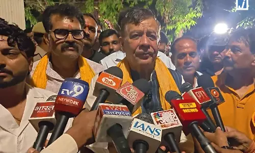 उन्नाव में विधानसभा अध्यक्ष सतीश महाना ने किया पुस्तक विमोचन उन्नाव में विधानसभा अध्यक्ष सतीश महाना ने किया पुस्तक विमोचन