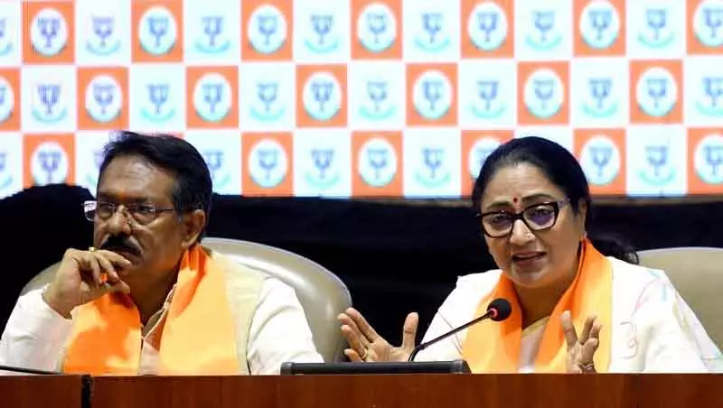 मोदी सरकार के 12 साल पर Delhi बीजेपी का बयान मोदी सरकार के 12 साल पर Delhi बीजेपी का बयान