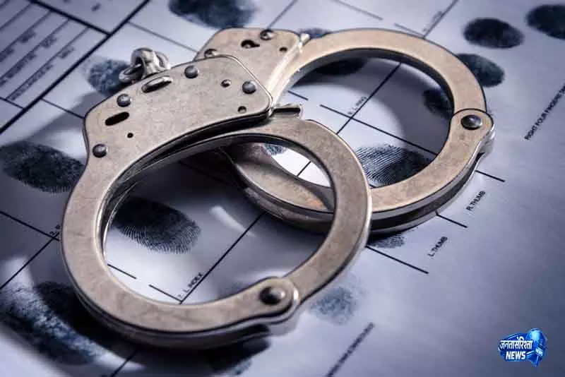 Gurugram: 50 हजार रिश्वत मामले में महिला कॉन्स्टेबल गिरफ्तार Gurugram: 50 हजार रिश्वत मामले में महिला कॉन्स्टेबल गिरफ्तार