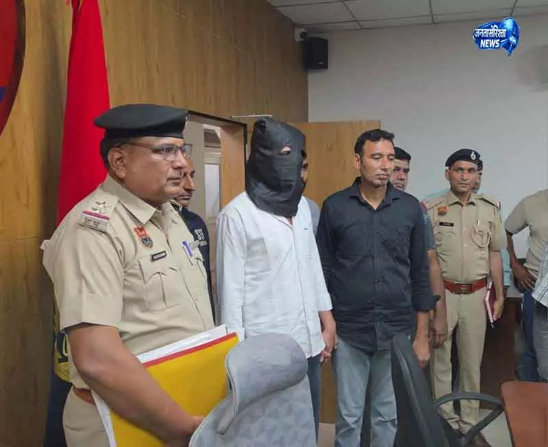 Hisar पुलिस ने साइप्रस से गैंगस्टर को लाया वापस Hisar पुलिस ने साइप्रस से गैंगस्टर को लाया वापस