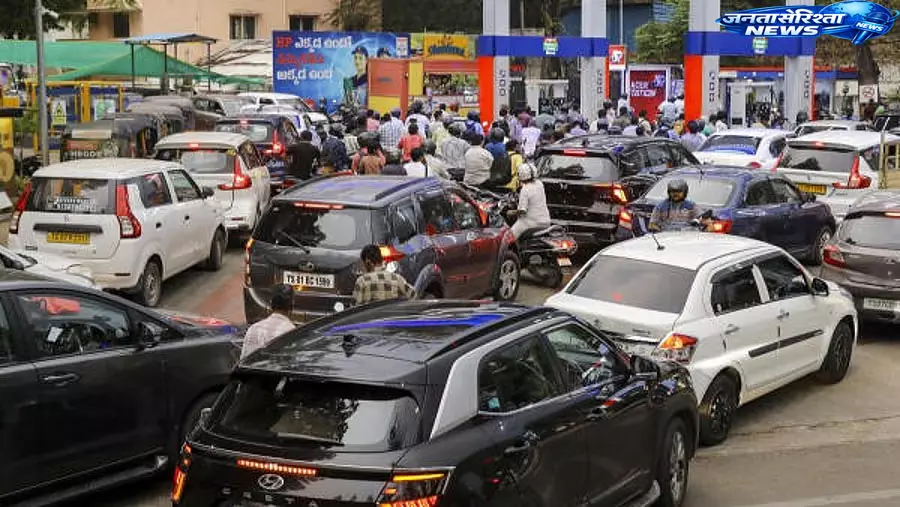 Delhi : ईंधन खरीद पर केंद्र की नई पाबंदी Delhi : ईंधन खरीद पर केंद्र की नई पाबंदी