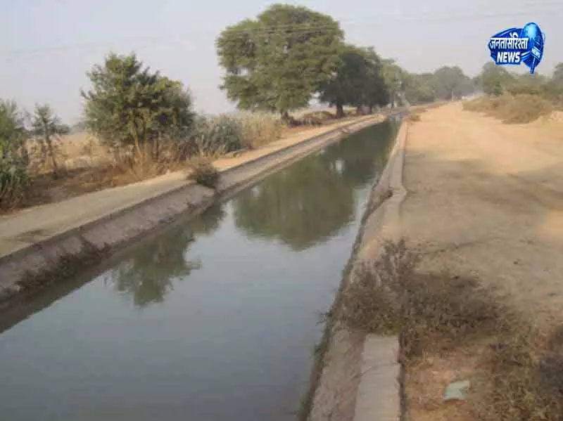 Punjab: बारिश से नहरों में 35 जगह कटाव Punjab: बारिश से नहरों में 35 जगह कटाव