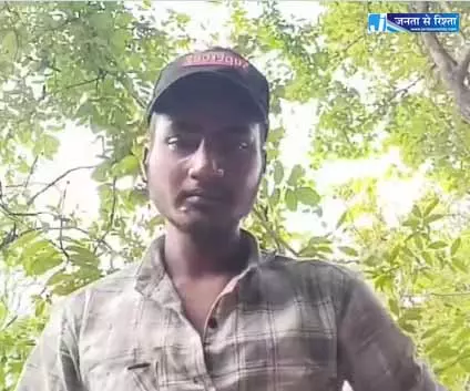 मेटाडोर के ड्राइवर ने वीडियो बनाकर किया सुसाइड, मर्सिडीज मालिक जांच के घेरे में मेटाडोर के ड्राइवर ने वीडियो बनाकर किया सुसाइड, मर्सिडीज मालिक जांच के घेरे में