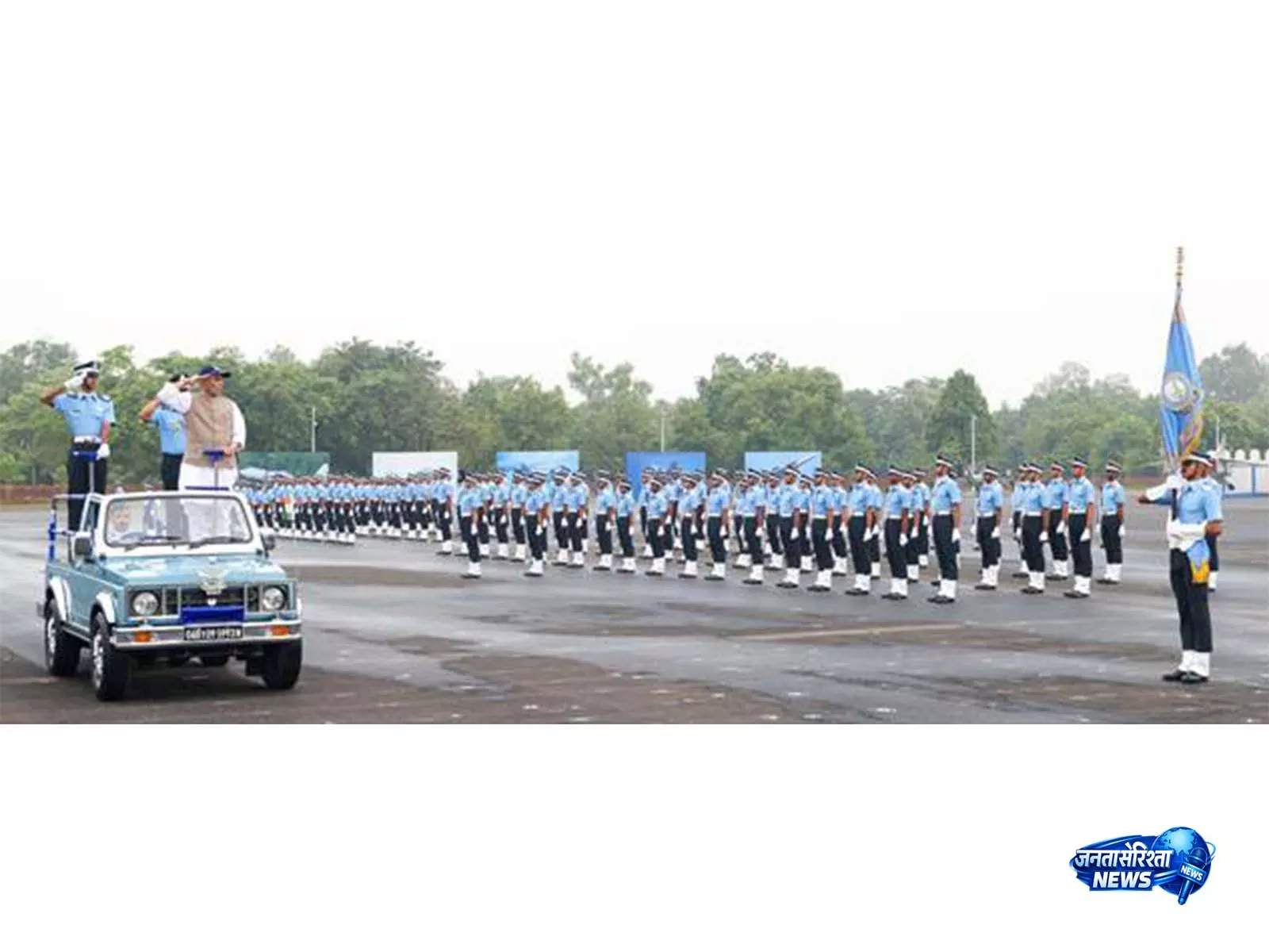 नारी शक्ति की बढ़ती भागीदारी से IAF और मजबूत होगी: राजनाथ सिंह नारी शक्ति की बढ़ती भागीदारी से IAF और मजबूत होगी: राजनाथ सिंह