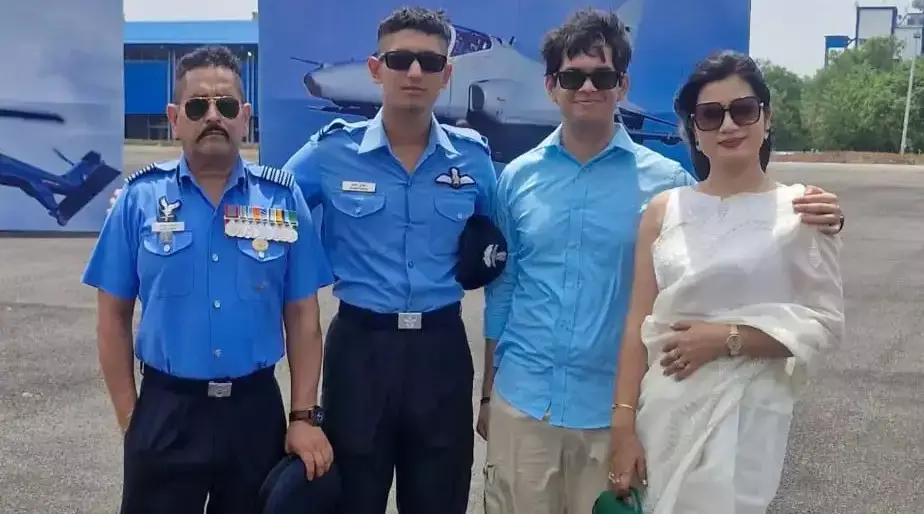 Dehradun: एयर फोर्स में शामिल हुआ देहरादून का युवा, तीसरी पीढ़ी का गौरव Dehradun: एयर फोर्स में शामिल हुआ देहरादून का युवा, तीसरी पीढ़ी का गौरव