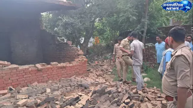 Faridpur कोड़रा में घर में आग लगने से हादसा, सिलेंडर फटने से तीन लोग झुलसे