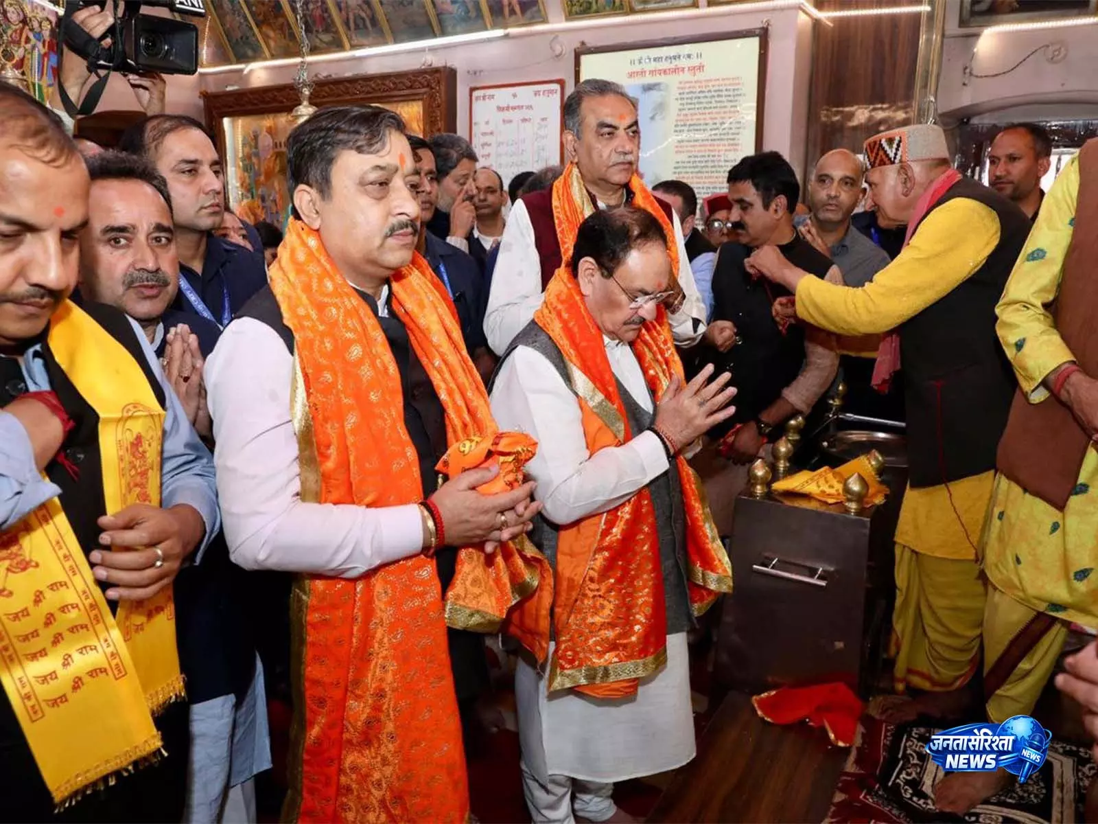 JP Nadda ने शिमला दौरे के दौरान जाखू मंदिर और तारा देवी मंदिर में की पूजा-अर्चना JP Nadda ने शिमला दौरे के दौरान जाखू मंदिर और तारा देवी मंदिर में की पूजा-अर्चना
