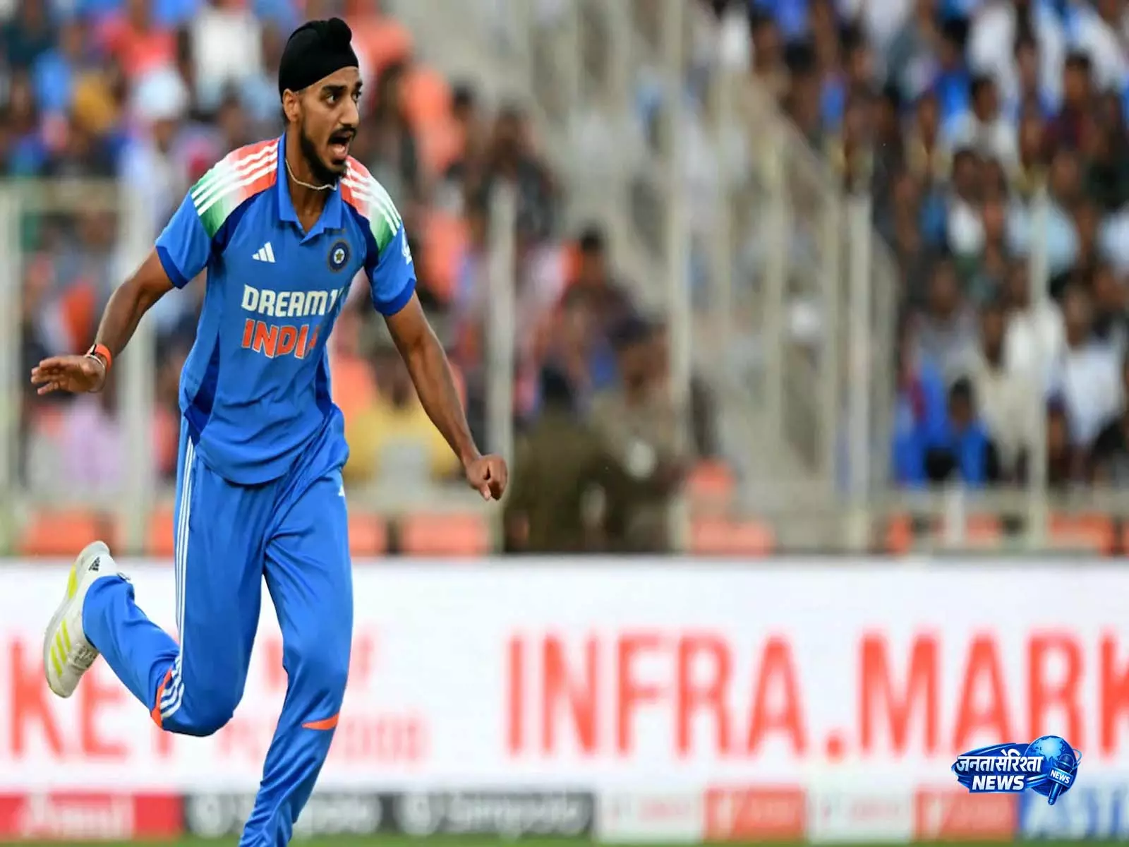 IND vs AFG 1st ODI: अर्शदीप सिंह का धमाका, लगातार दो ओवर में दो विकेट गिराए IND vs AFG 1st ODI: अर्शदीप सिंह का धमाका, लगातार दो ओवर में दो विकेट गिराए