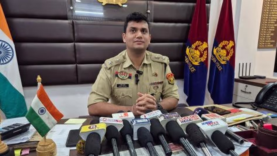 Tripura पुलिस ने सोशल मीडिया इस्तेमाल को लेकर नई गाइडलाइंस दीं Tripura पुलिस ने सोशल मीडिया इस्तेमाल को लेकर नई गाइडलाइंस दीं