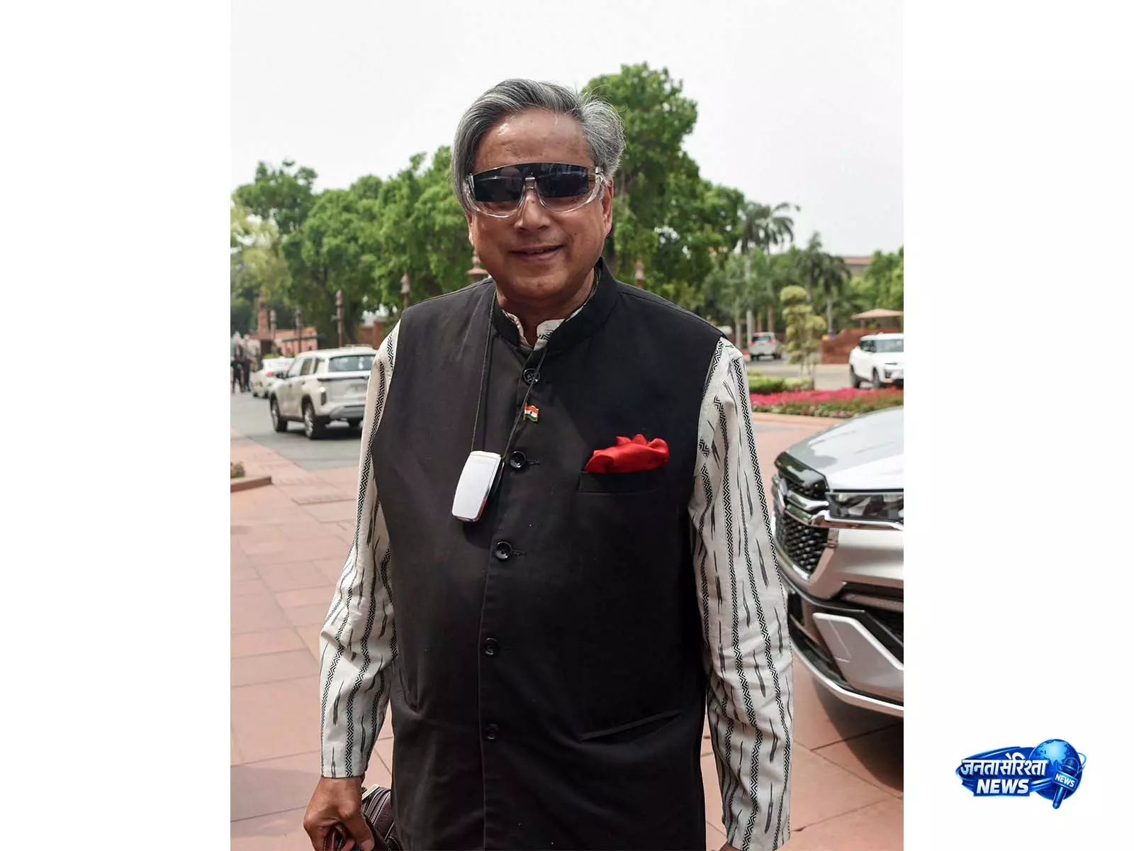 Shashi Tharoor ने 21 भारतीय नाविकों को तेज़ी से बचाने के लिए ओमान का शुक्रिया अदा किया Shashi Tharoor ने 21 भारतीय नाविकों को तेज़ी से बचाने के लिए ओमान का शुक्रिया अदा किया